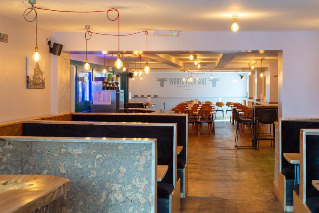 Hampton Hotel & Restaurant لاندريندود ويلز المظهر الخارجي الصورة