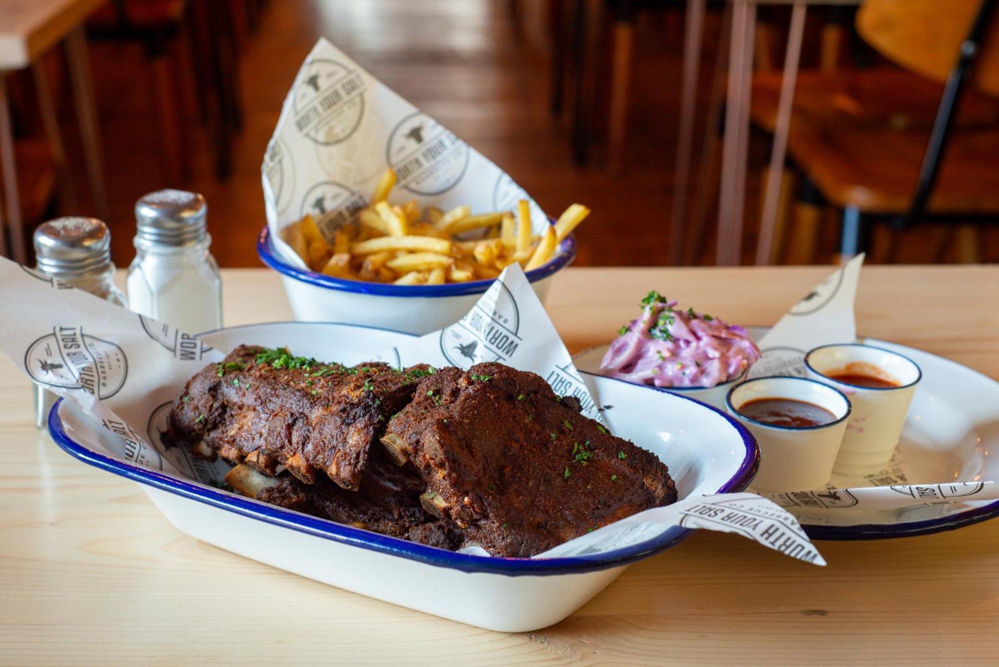 Hampton Hotel & Restaurant لاندريندود ويلز المظهر الخارجي الصورة